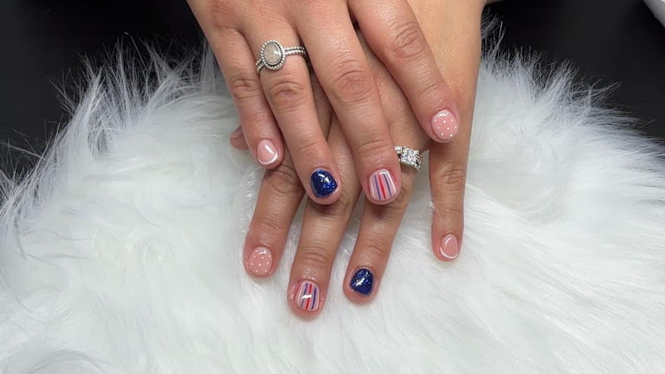 Form & Function Nail Studio photo 1