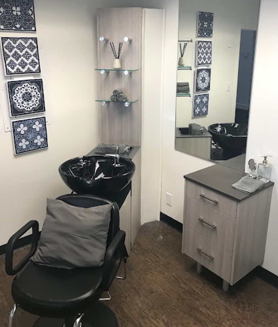 Sola Salons photo 1