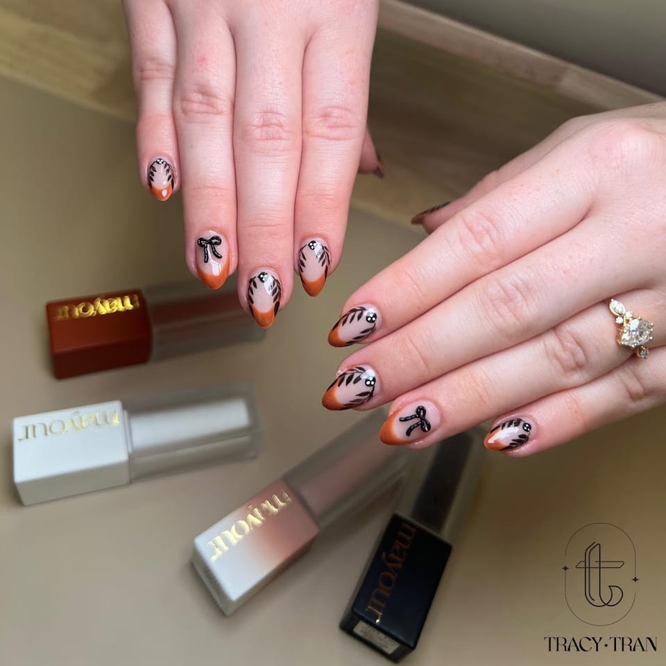 MoNu Nailaholic photo 1