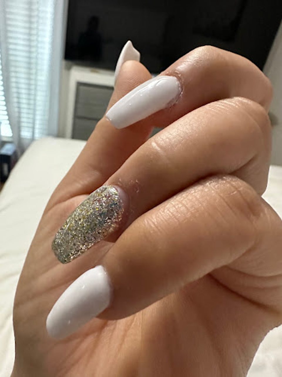 Gold Nails photo 1
