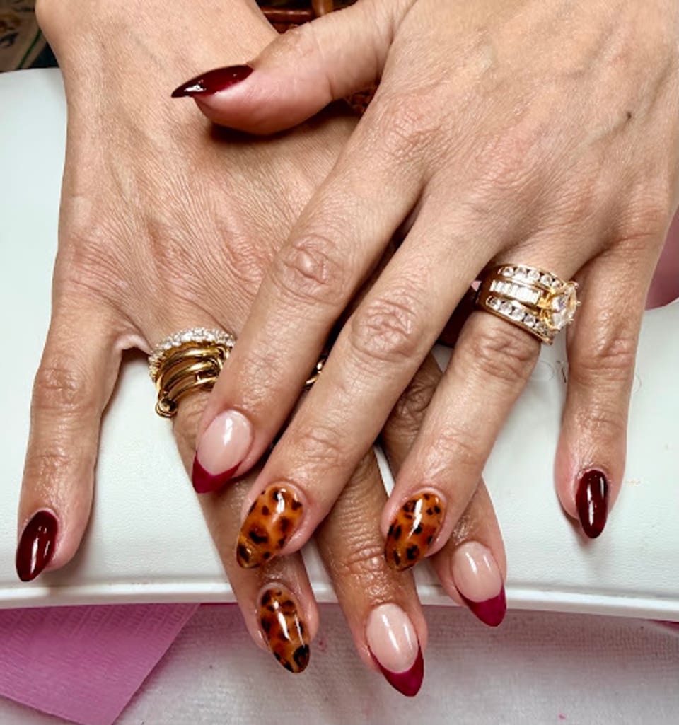 Holy Grail Nails photo 1