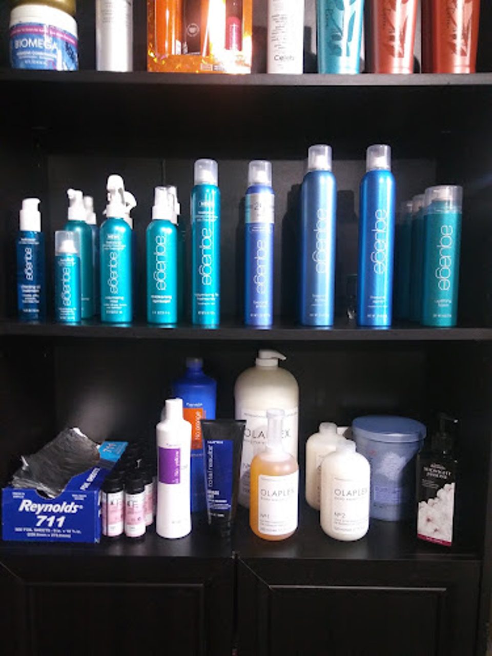 Salon Group photo 1