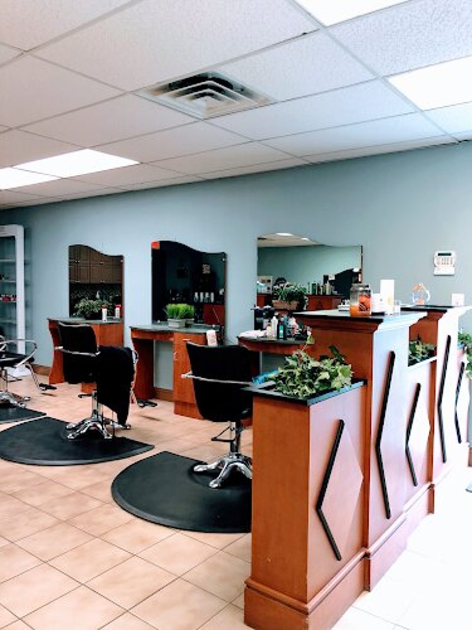 Just 4 You Hair Salon & Spa photo 1