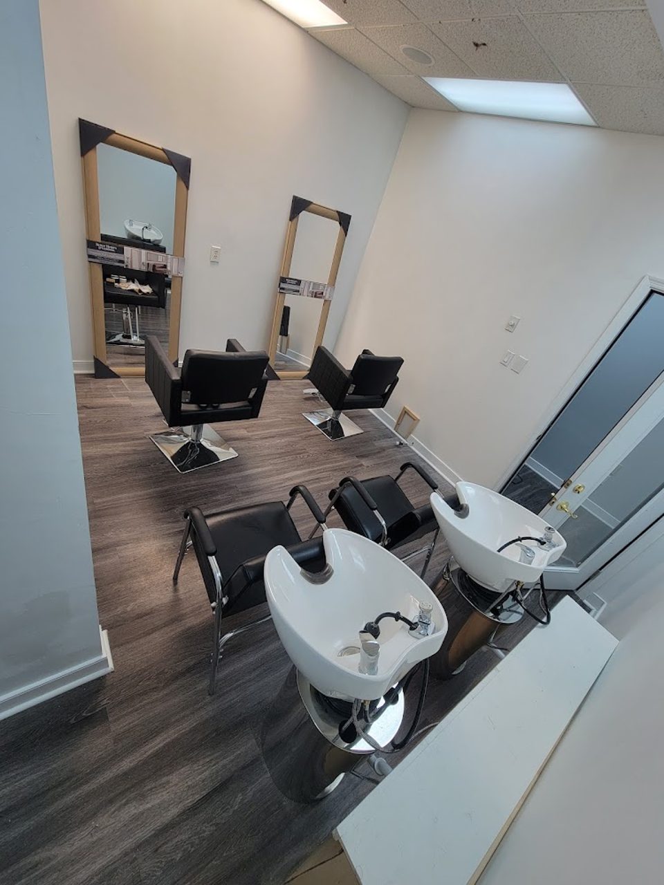 The Beauty Cafe Luxury Salons photo 1