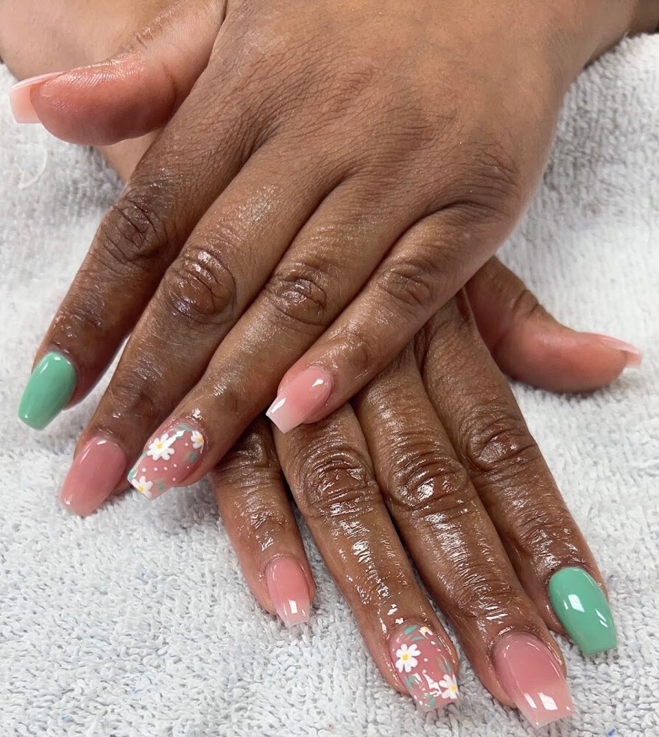 Lovely Nails photo 1