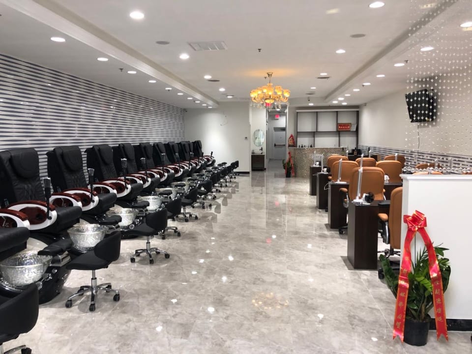 Miya Nails & Spa photo 1