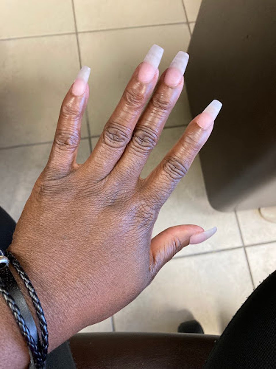 Model Nails photo 1