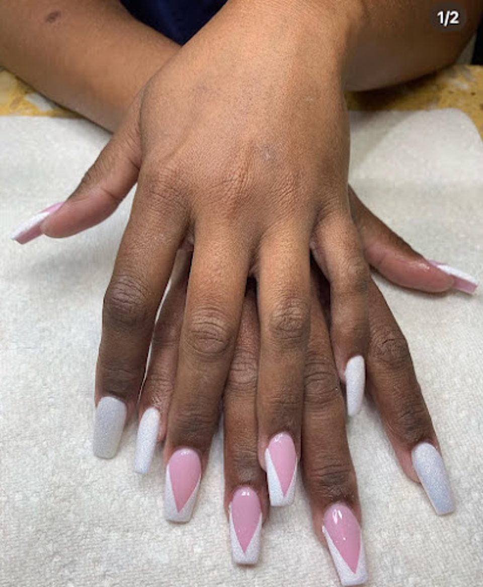 T Nails photo 1
