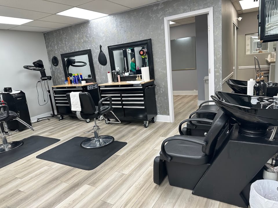 Ruth Beauty Salon photo 1