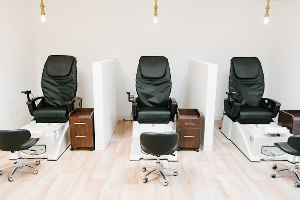 Liv Salons photo 1