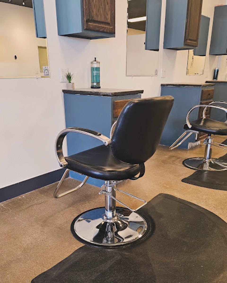 Accent Salon & Supply photo 1