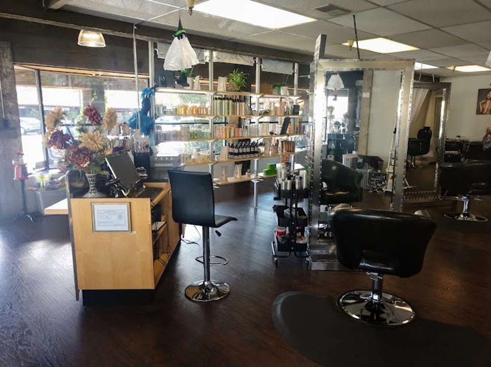 Le Beautique LLC photo 1