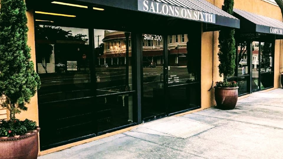 Salons on Sixth photo 1