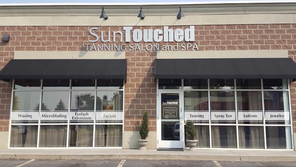 SunTouched Tanning & Meraki Beauty photo 1