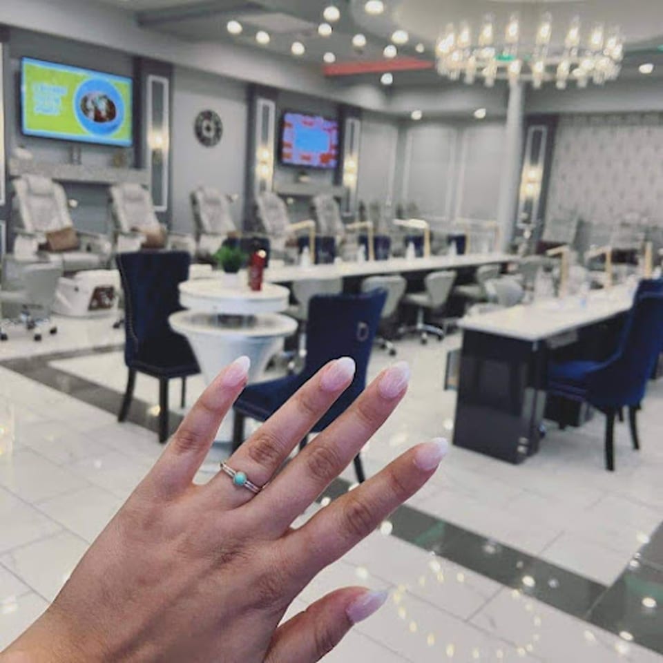 Royal Luxe Nail Spa photo 1
