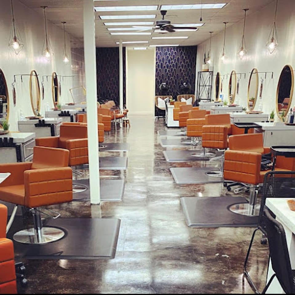 TSL SALON photo 1