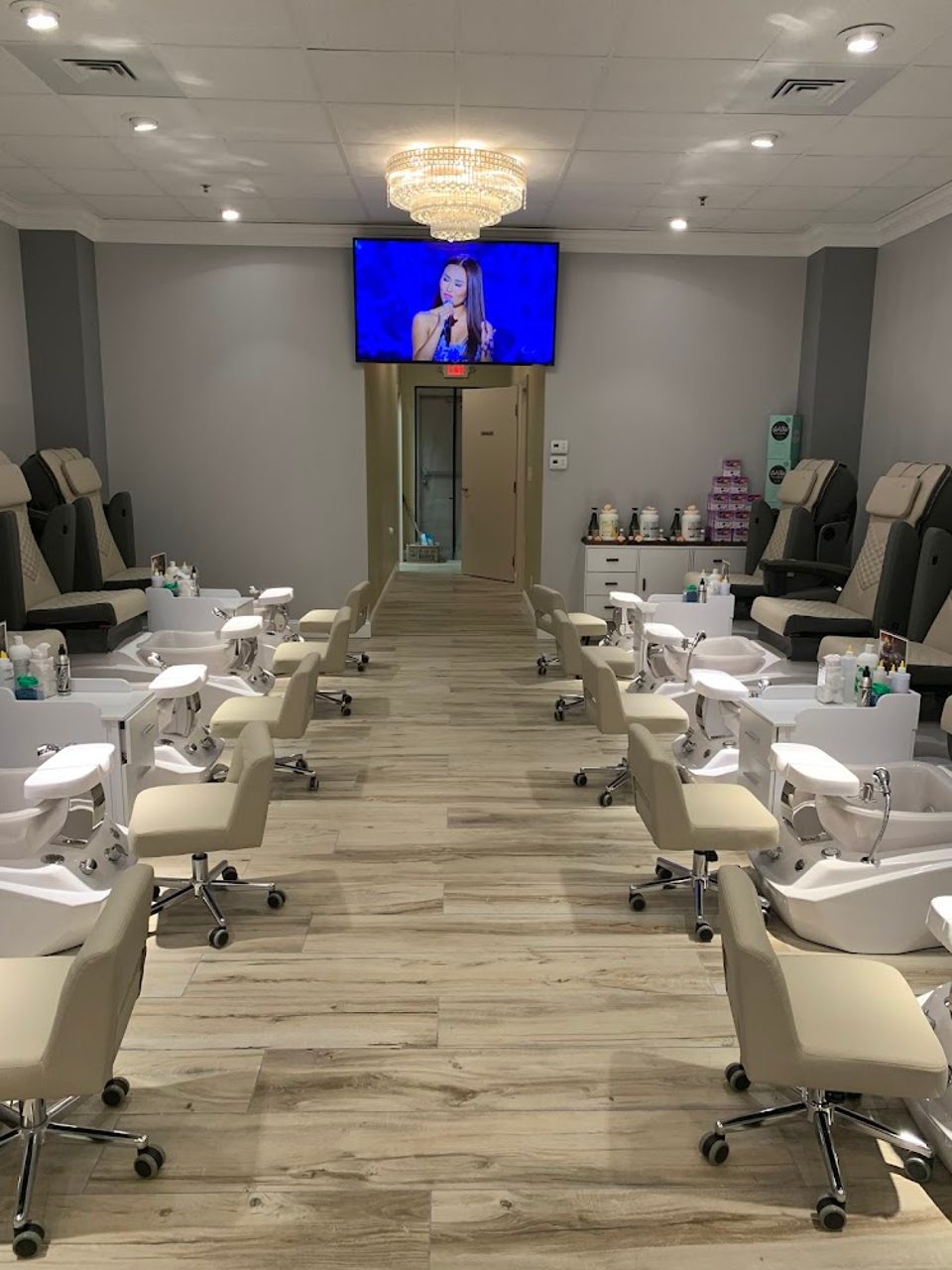 Lovely Nails & Spa photo 1