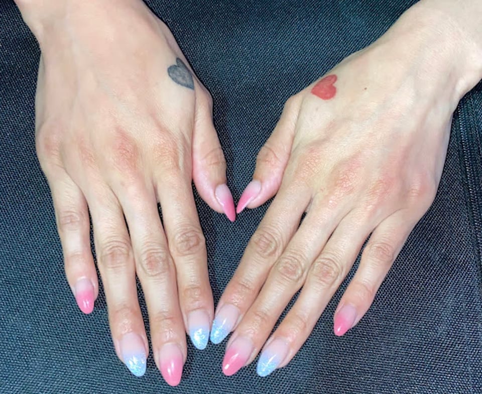 Top Nail Bar (10% discount on any service (Please mention this promotion at checkout) photo 1