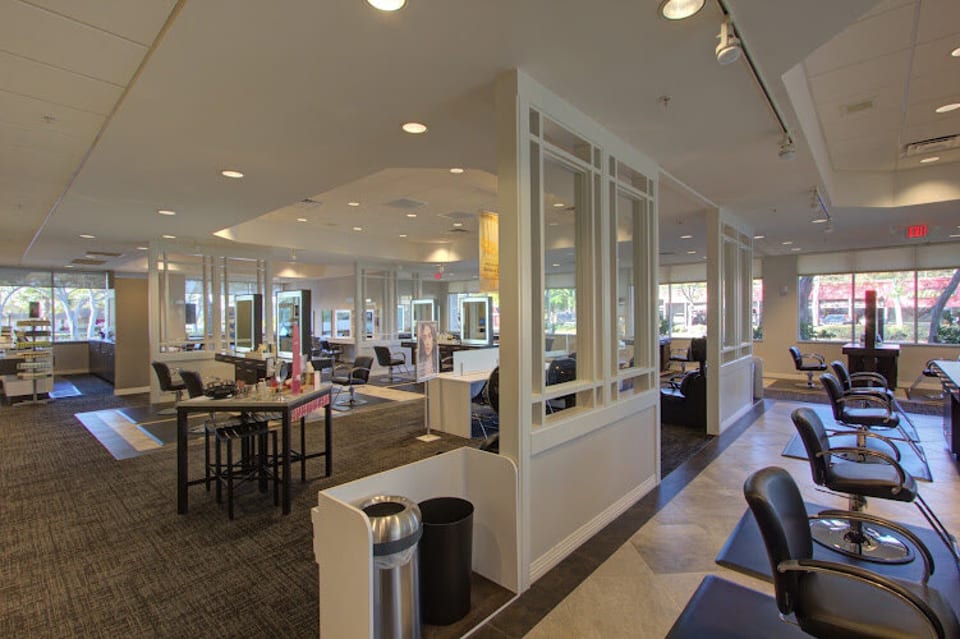 J.Con Salon and Spa Aveda photo 1