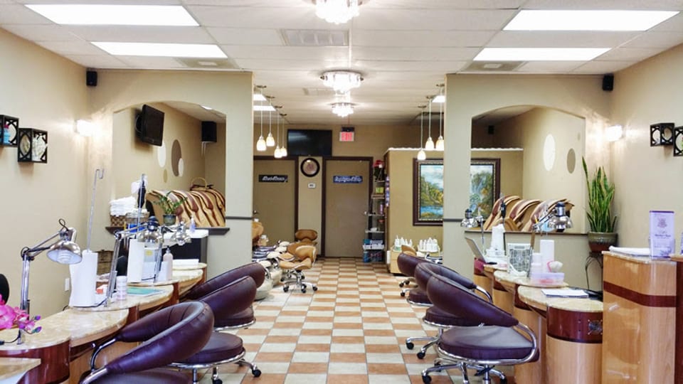 Eiffel Nails & Spa photo 1