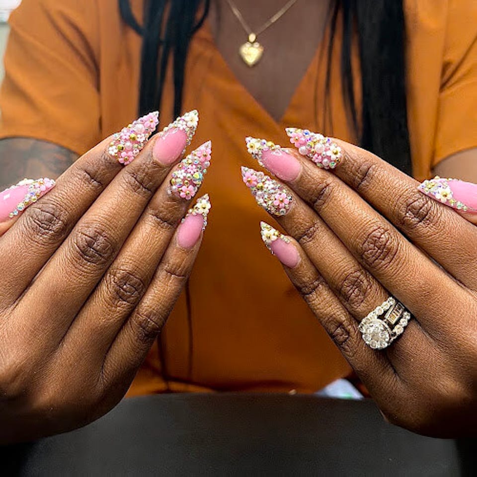 NAIL LOUNGE Pinellas Park photo 1