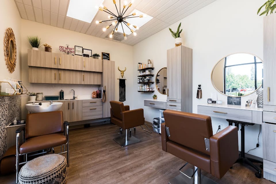 Sola Salons photo 1