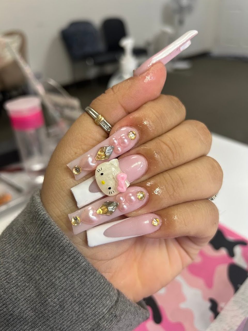 Dmv nails photo 1