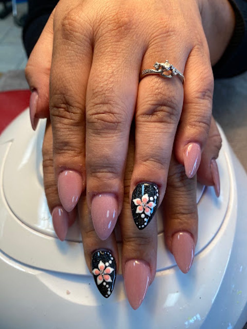 Happy Nails photo 1