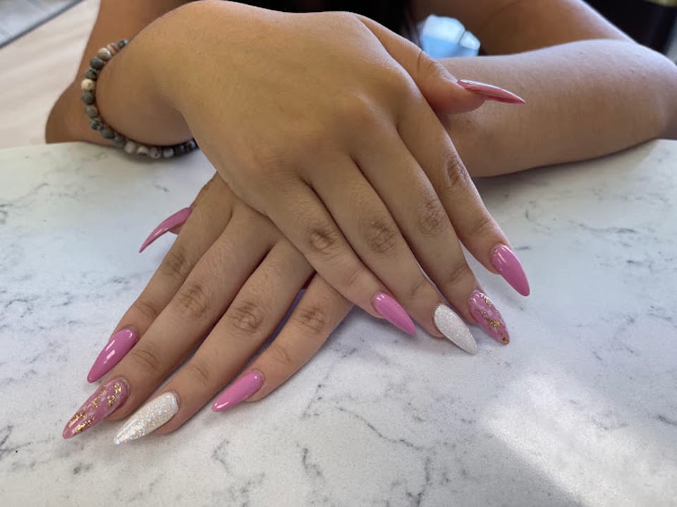 Nails 2000 photo 1