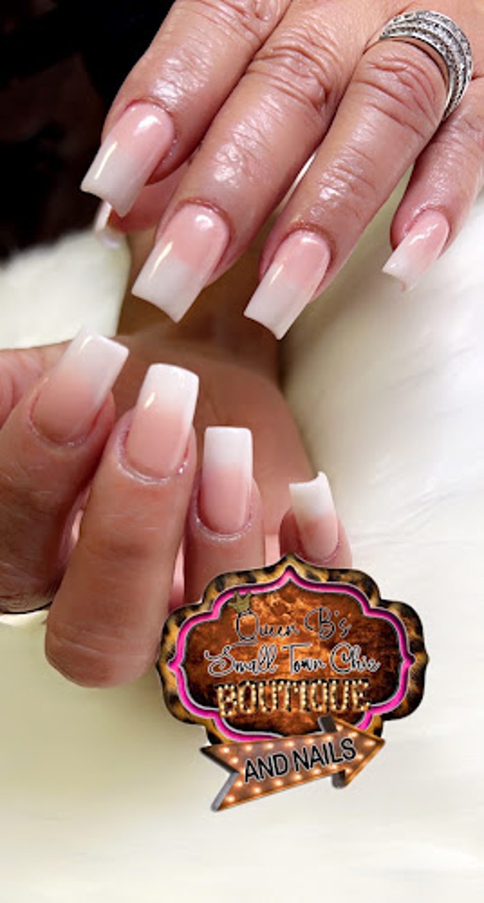 Queen Bs Small Town Chic Boutique And Nails photo 1