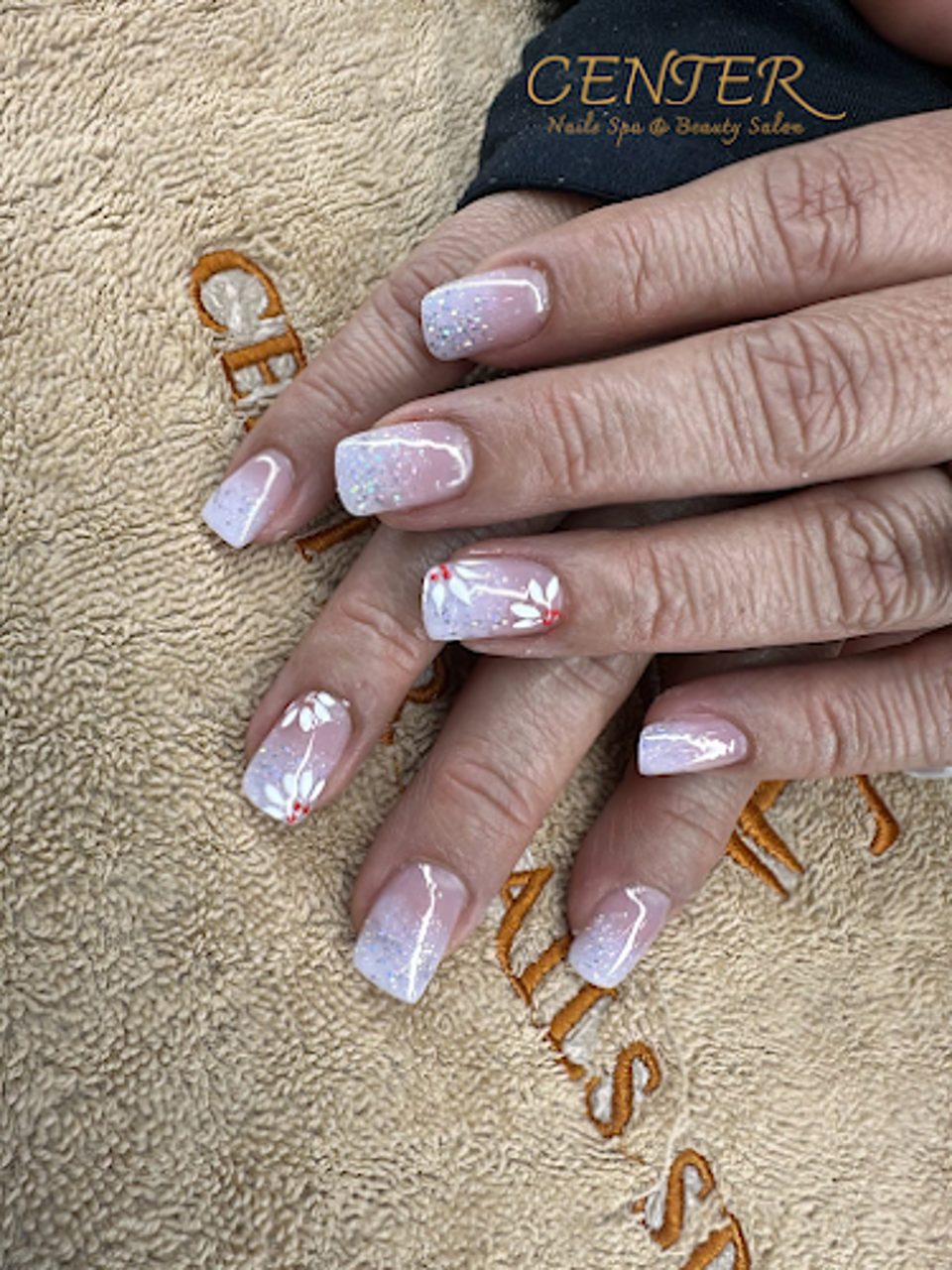 Center Nails Spa & Beauty Salon photo 1
