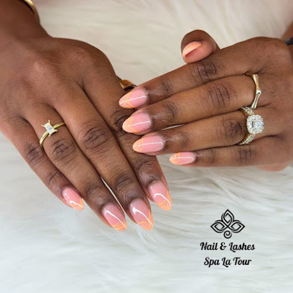 Nails & Lashes Spa La Tour photo 1