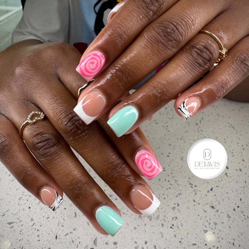 DE’LAVIS NAIL BOUTIQUE AND SPA - 15%OFF 1st TIME CUSTOMER - (Pre. Med Spa & Nail) photo 1
