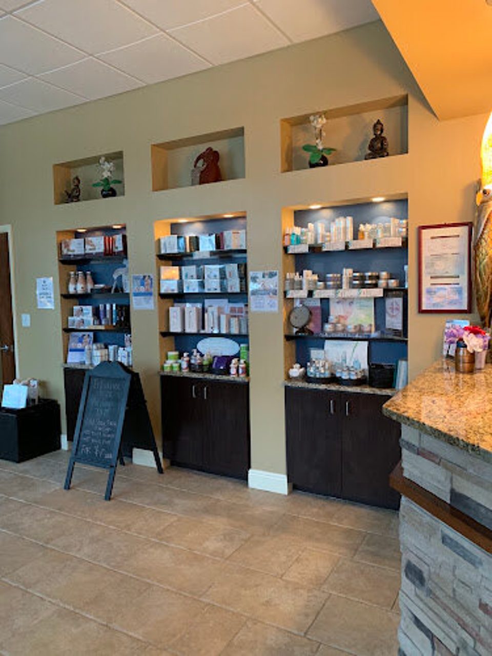 Hand & Stone Massage and Facial Spa photo 1