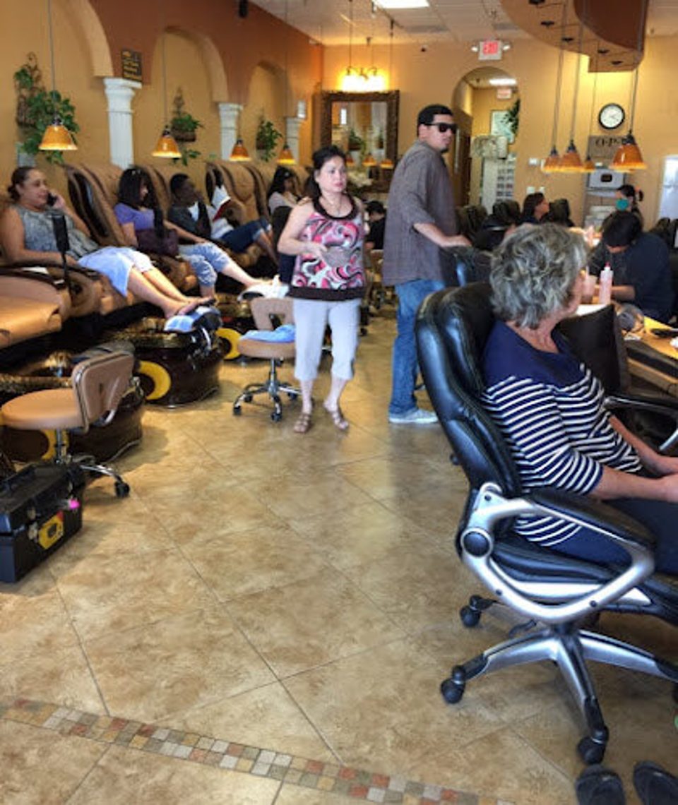 Sunshine Nails & Spa photo 1