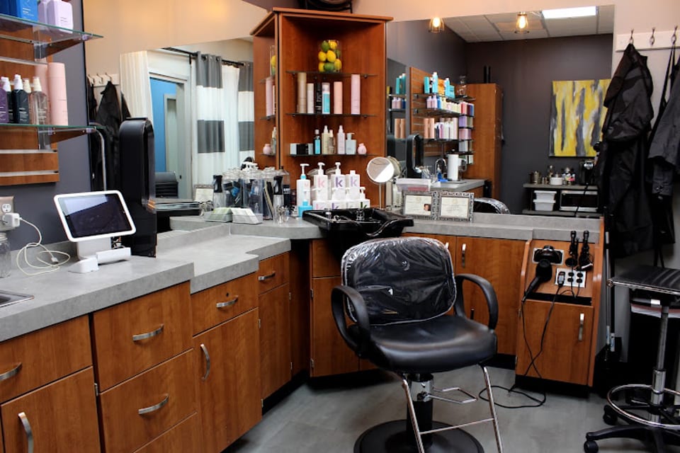 Sola Salons photo 1