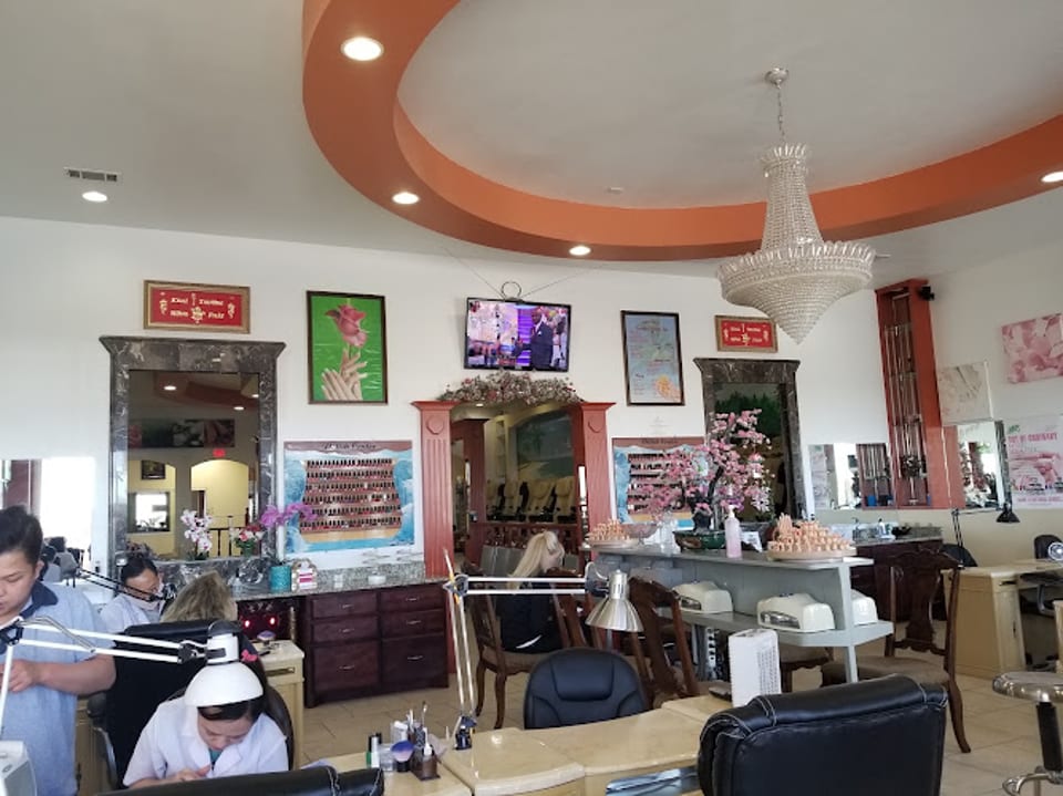 Paradise Nails & Spa photo 1