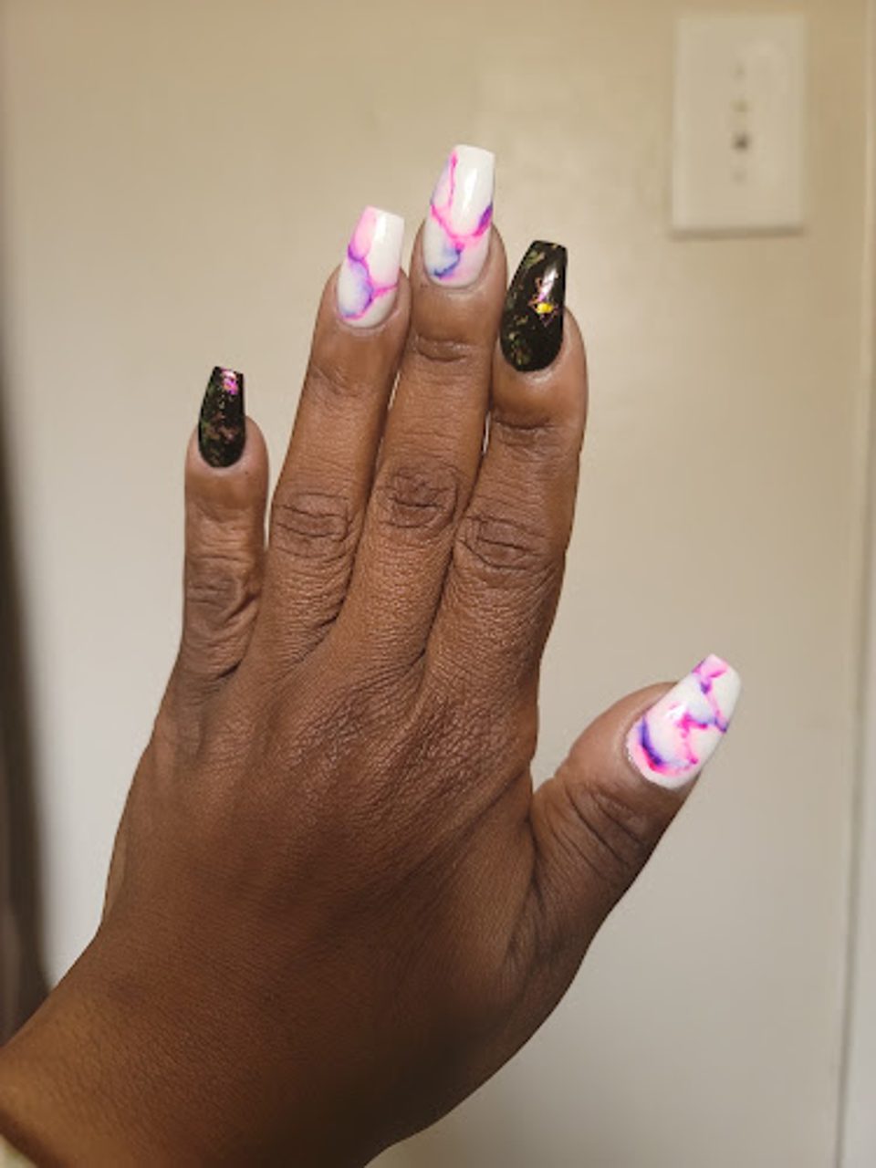 Summit Nail photo 1