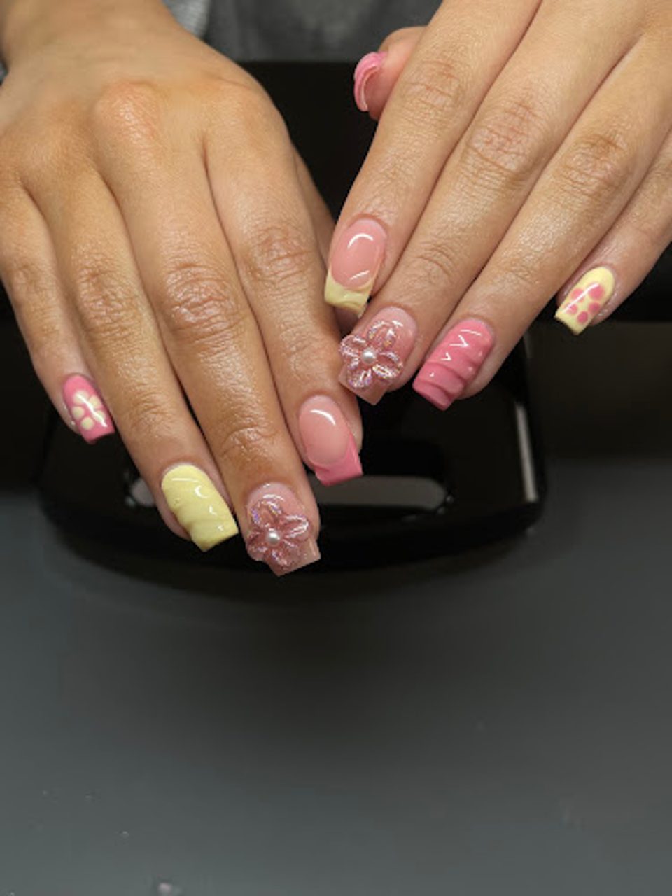 Coronitaz Nails photo 1