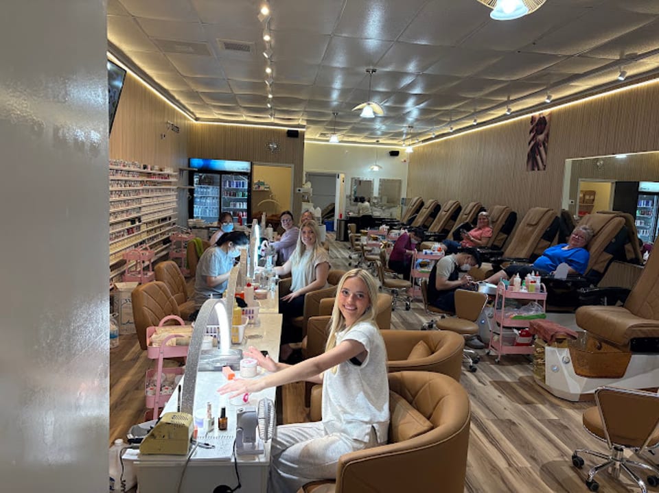 Q Nails photo 1