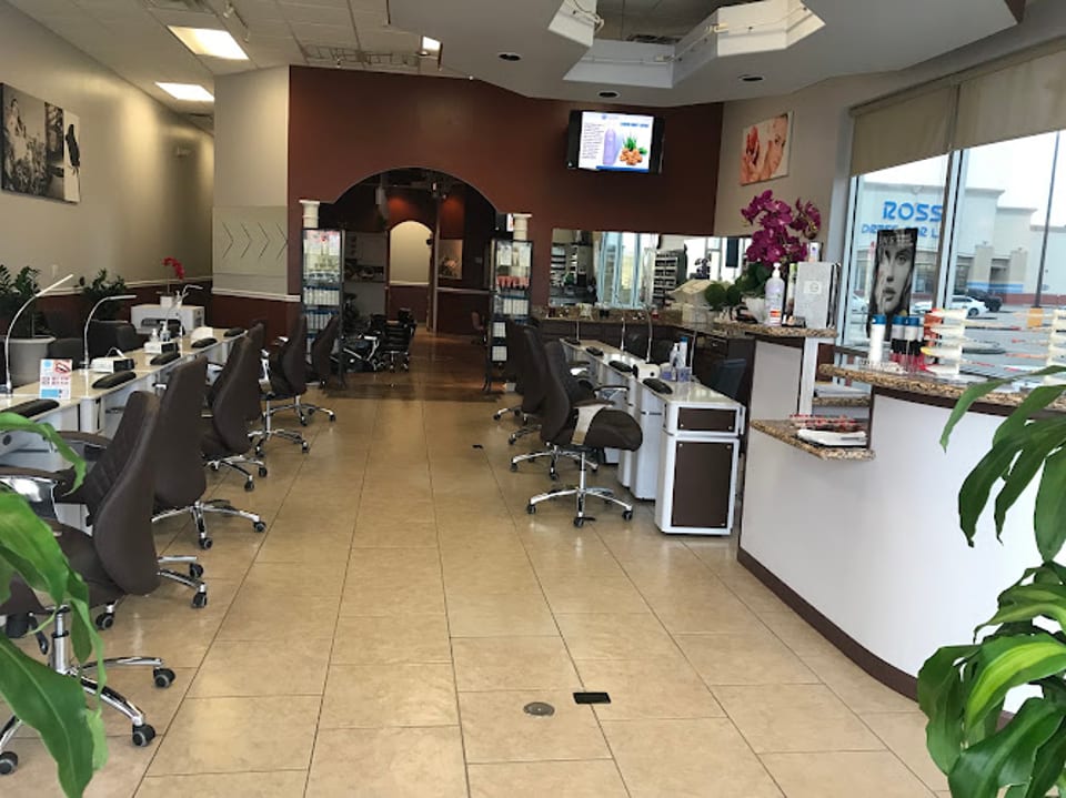 Wisdom Nails & Spa photo 1