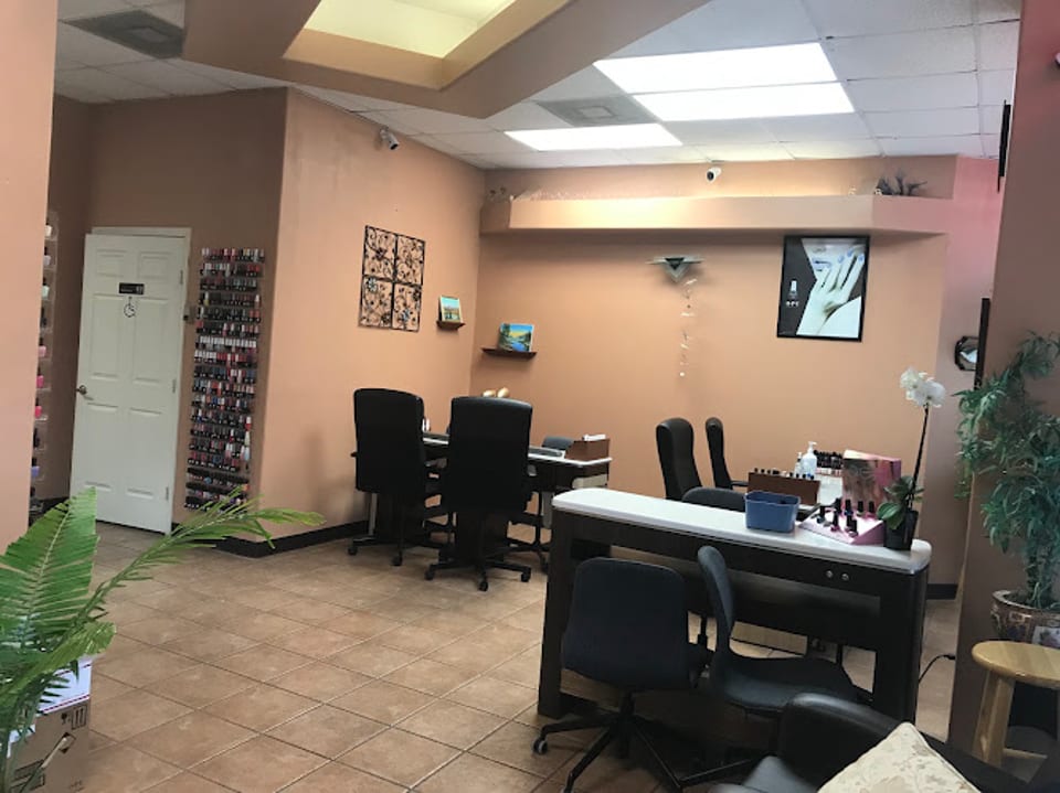 Days Spa Nails & Facial photo 1