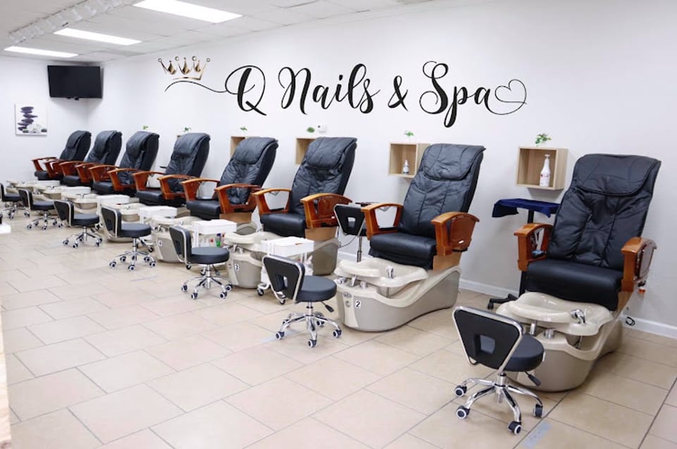 Q Nails and Spa photo 1