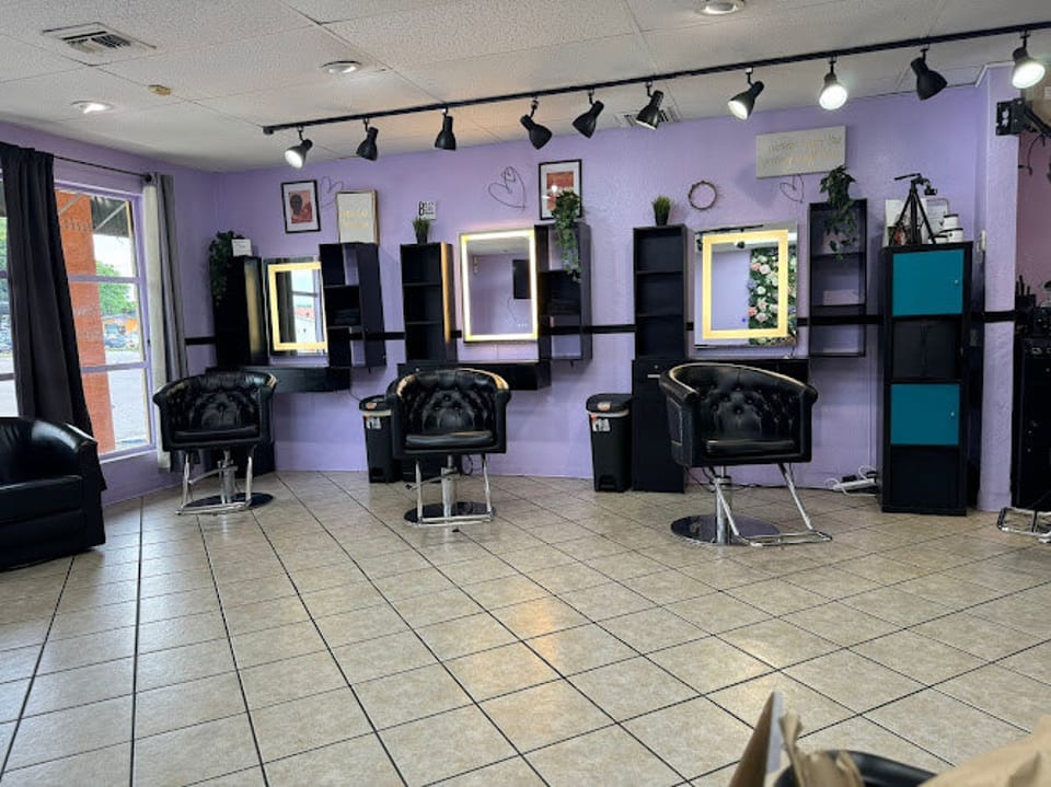 Salon Divinty 83 photo 1