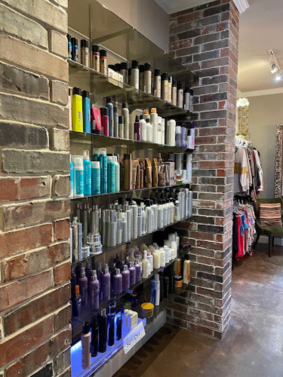 Allen Benjamin's Salon & Spa photo 1