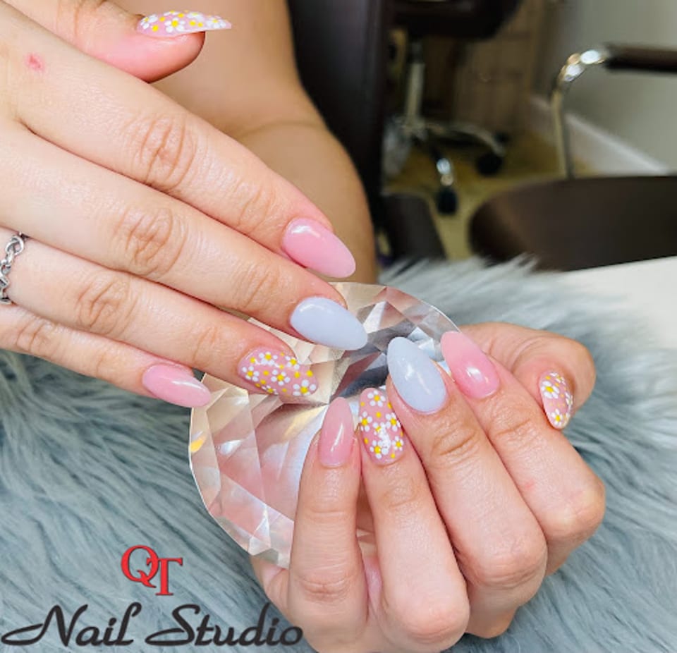 QT Nail Studio photo 1