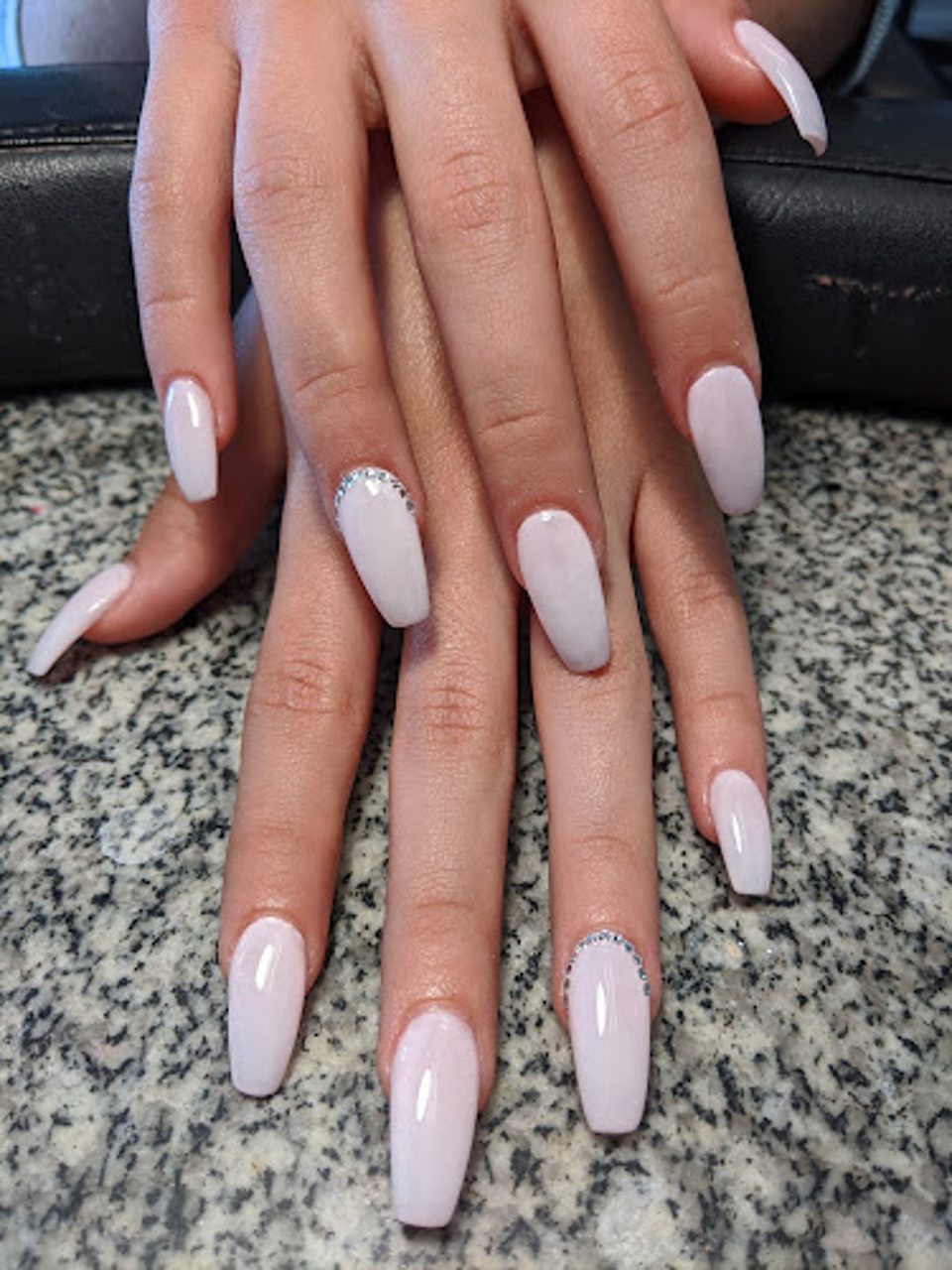 Laurie's Nails photo 1
