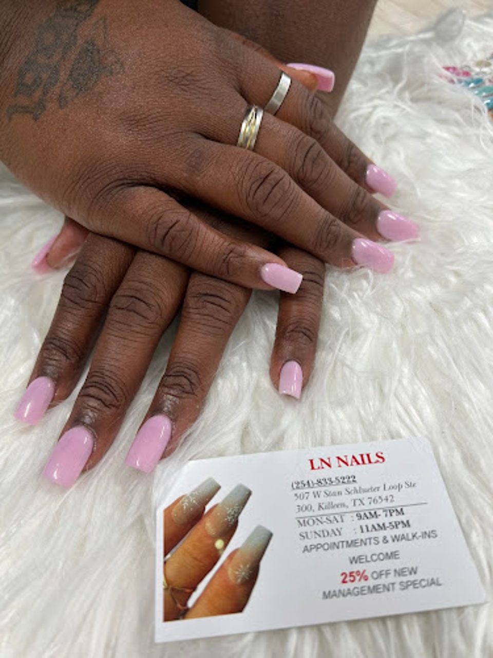 LN Nails photo 1