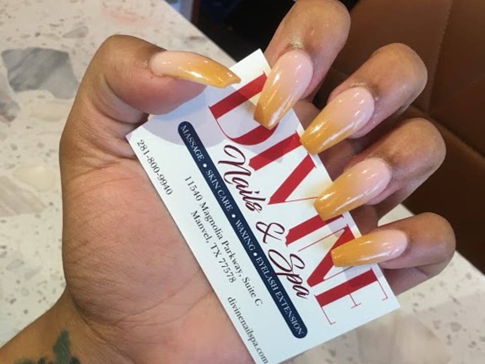 Divine Nails & Spa photo 1
