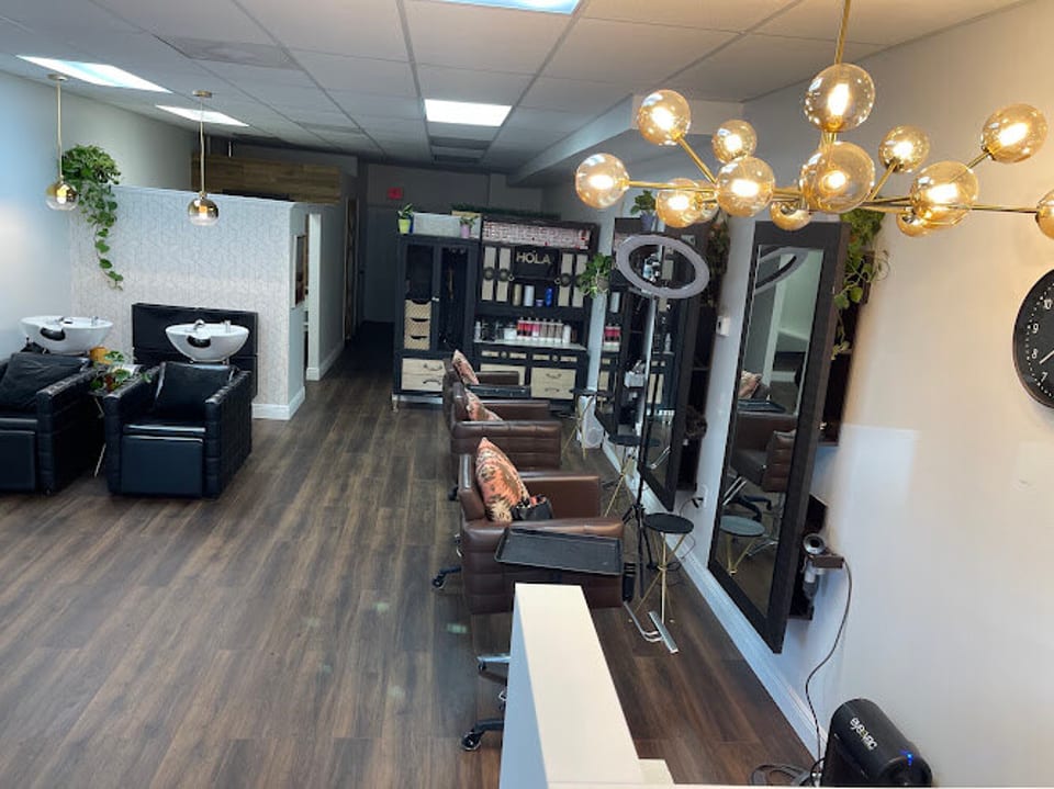 Hola Hair Studio photo 1